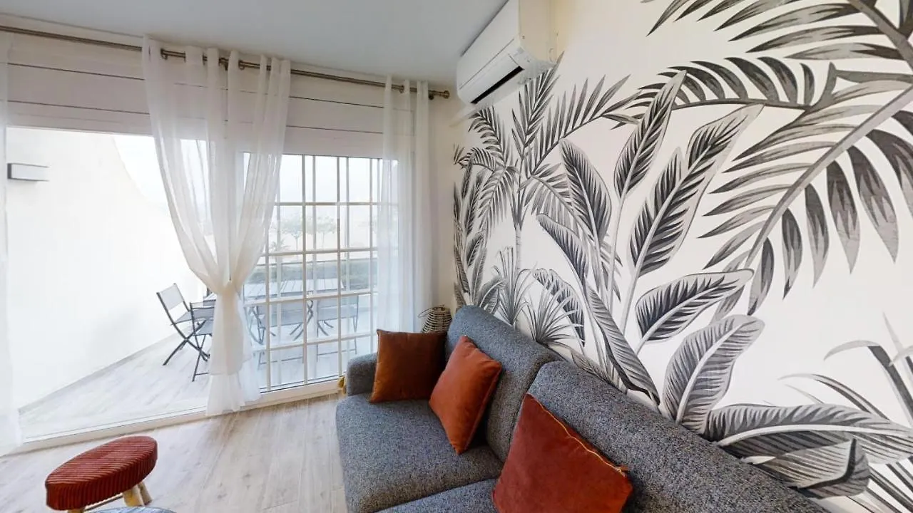 Oasis D6 Apartment Roses 0*,